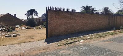 Vacant Land / Plot For Rent in The Hill, Johannesburg